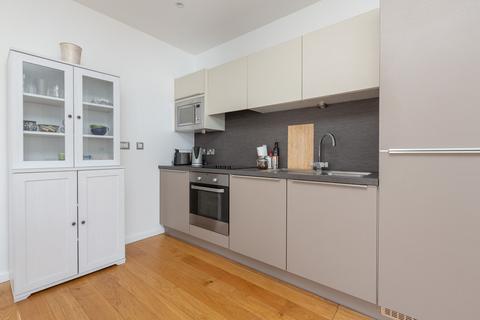 2 bedroom apartment to rent, One Smithfield Square, Northern Quarter M4