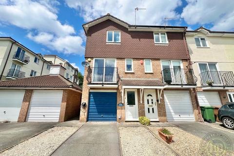 3 bedroom end of terrace house for sale, White Friars Lane, Plymouth PL4