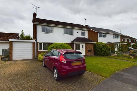 4 bedroom detached house for sale, Farbailey Close, Chester