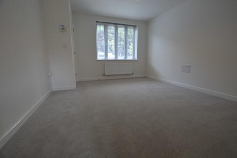 2 bedroom semi-detached house to rent, Barwick Avenue, Bury St. Edmunds