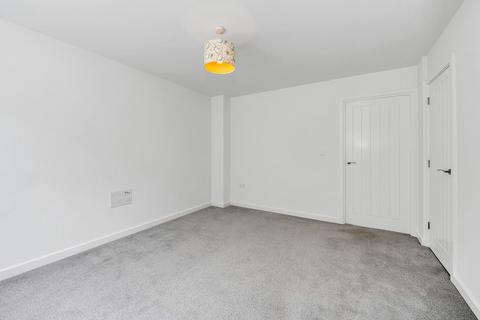 2 bedroom semi-detached house to rent, Barwick Avenue, Bury St. Edmunds