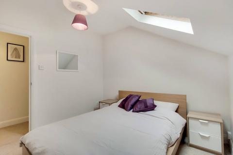 2 bedroom flat for sale, Friends Road, East Croydon, Croydon, CR0