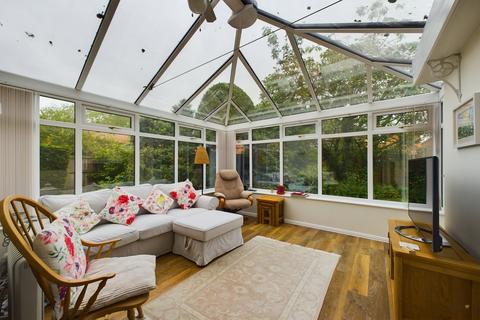 21 Bromwich Drive, Lichfield, WS13 8SD