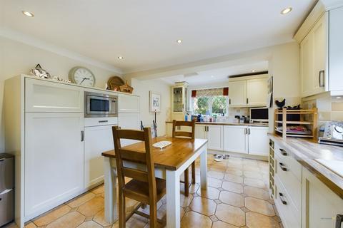 21 Bromwich Drive, Lichfield, WS13 8SD
