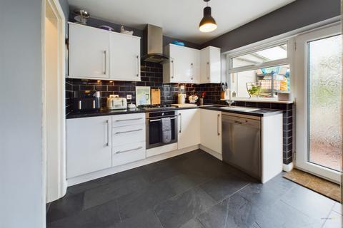 24 Doxey Fields, Stafford, ST16 1HJ