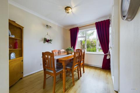 101 Bentley Road, Uttoxeter, ST14 7NG