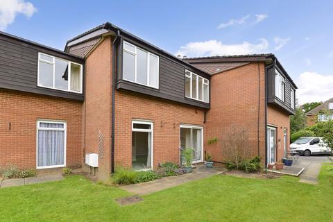2 bedroom retirement property for sale, Hesketh Close, Cranleigh