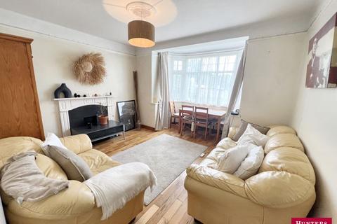 2 bedroom apartment for sale, Oakleigh Road North, London