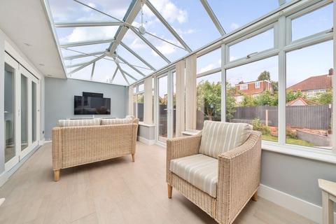 10 Chartwell Close, London, SE9 3UQ
