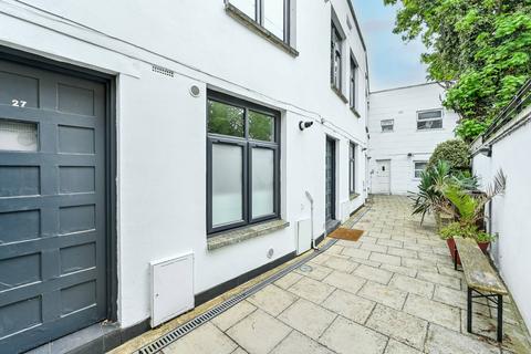 2 bedroom terraced house to rent, Rectory Road, Stoke Newington, London, N16