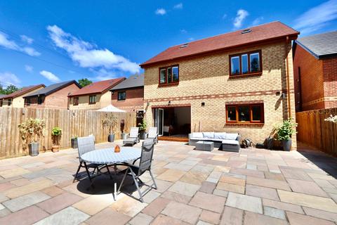 4 bedroom detached house for sale, Glan-Yr-Afon Lane, Fleur De Lis, NP12