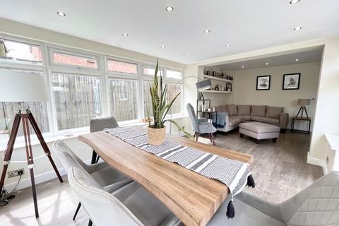 17 Authors Place, Llanharan, Pontyclun, CF72 9UR