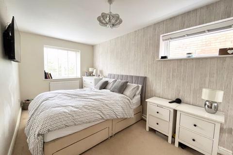 17 Authors Place, Llanharan, Pontyclun, CF72 9UR