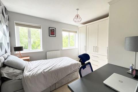 17 Authors Place, Llanharan, Pontyclun, CF72 9UR