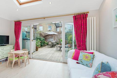 4 bedroom terraced house to rent, Engadine Street, Wimbledon, London, SW18
