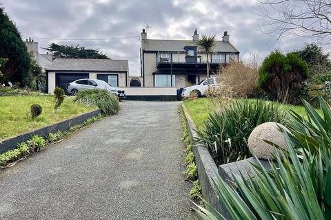 undefined, Ednyfed Hill, Amlwch Port, Anglesey, LL68