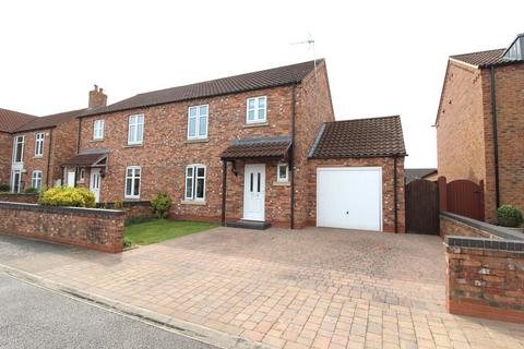 3 bedroom semi-detached house to rent, Mayfair Close, Cherry Willingham, Lincoln