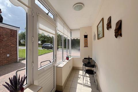 2 bedroom detached bungalow for sale, Ashmead Road, Burntwood, WS7 2DU