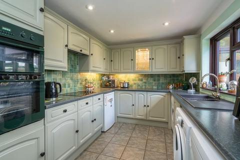 5 bedroom detached house for sale, Crosslands, Caddington