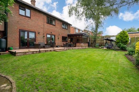 5 bedroom detached house for sale, Crosslands, Caddington