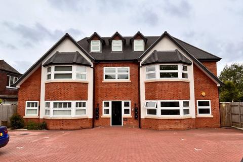 2 bedroom apartment for sale, Birmingham Road, Sutton Coldfield, B72 1DP