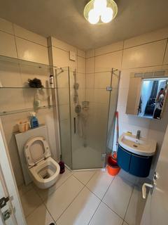 undefined, Mount Park Road Ealing Broadway, London W5