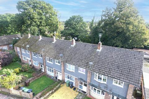 3 bedroom terraced house for sale, Cricket Lea, Lindford, Bordon, Hampshire, GU35