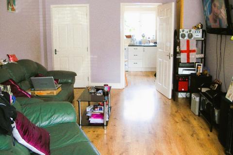 2 bedroom end of terrace house for sale, Firbank Road, Romford