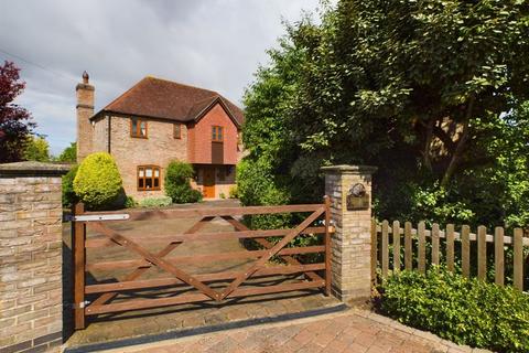 4 bedroom detached house for sale, Courtyard House, Silver Street, Minting, Horncastle