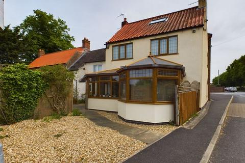 3 bedroom end of terrace house for sale, Cagthorpe, Horncastle