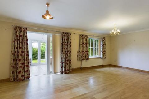 3 bedroom bungalow for sale, Floreana, Lincoln Road, Horncastle