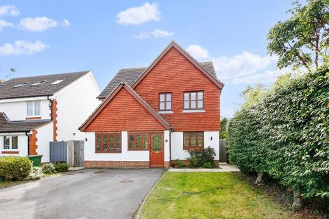 4 bedroom detached house to rent, Hemmings Close, Sidcup DA14