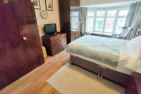 32 Beacon Road, Sutton Coldfield, B73 5ST