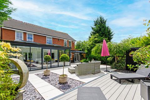 39 Betteridge Drive, Sutton Coldfield, B76 1FN