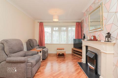 51 Briar, Tamworth, B77 4DY