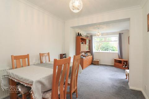 51 Briar, Tamworth, B77 4DY