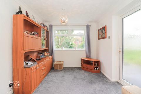 51 Briar, Tamworth, B77 4DY