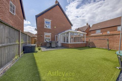 4 bedroom detached house for sale, Hall Wood Road, Sprowston, Norwich
