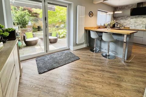 15 Duddon Avenue, Bolton, BL2 5EZ