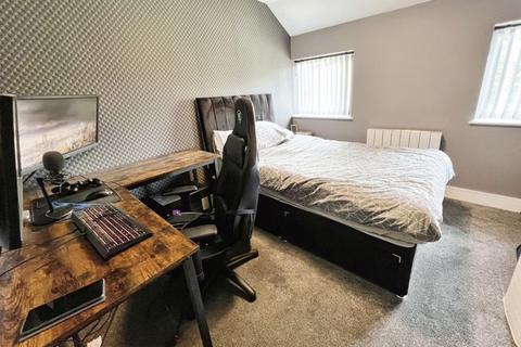15 Duddon Avenue, Bolton, BL2 5EZ