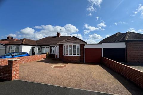 2 bedroom semi-detached bungalow for sale, Craythorne Gardens, North Heaton