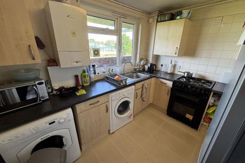 1 bedroom flat for sale, Arnold Road, Northolt