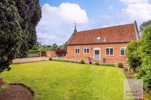 3 bedroom detached house for sale, The Street, Norwich NR10
