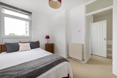 3 bedroom apartment to rent, Crewkerne Court, Battersea Church Road, Battersea