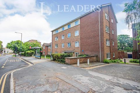 2 bedroom apartment to rent, Stamford Gardens