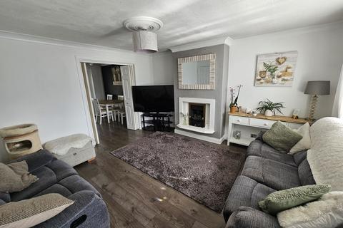 3 bedroom end of terrace house for sale, Higher Lomax Lane, Heywood, OL10 4RT