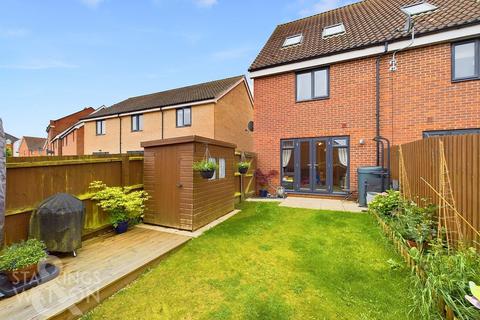 3 bedroom semi-detached house for sale, Peter Pulling Drive, Queens Hill, Norwich