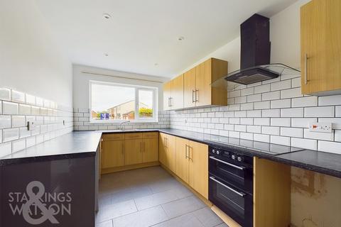 4 bedroom detached house for sale, Patrick Road, Long Stratton, Norwich