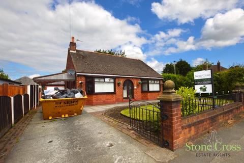 3 bedroom bungalow for sale, Stone Cross Lane North, Lowton, WA3 2SE