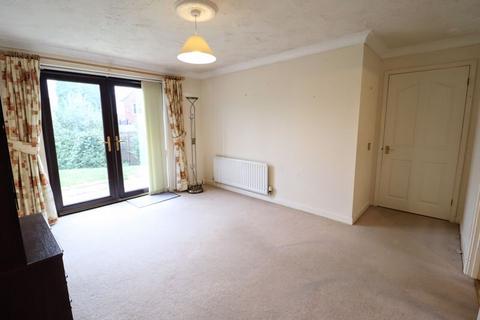 2 bedroom bungalow for sale, Epsom Grove, Bletchley, Milton Keynes